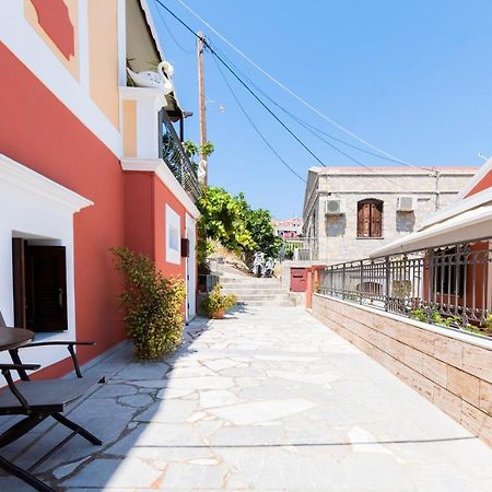 Eirini Apartment Symi Exterior foto